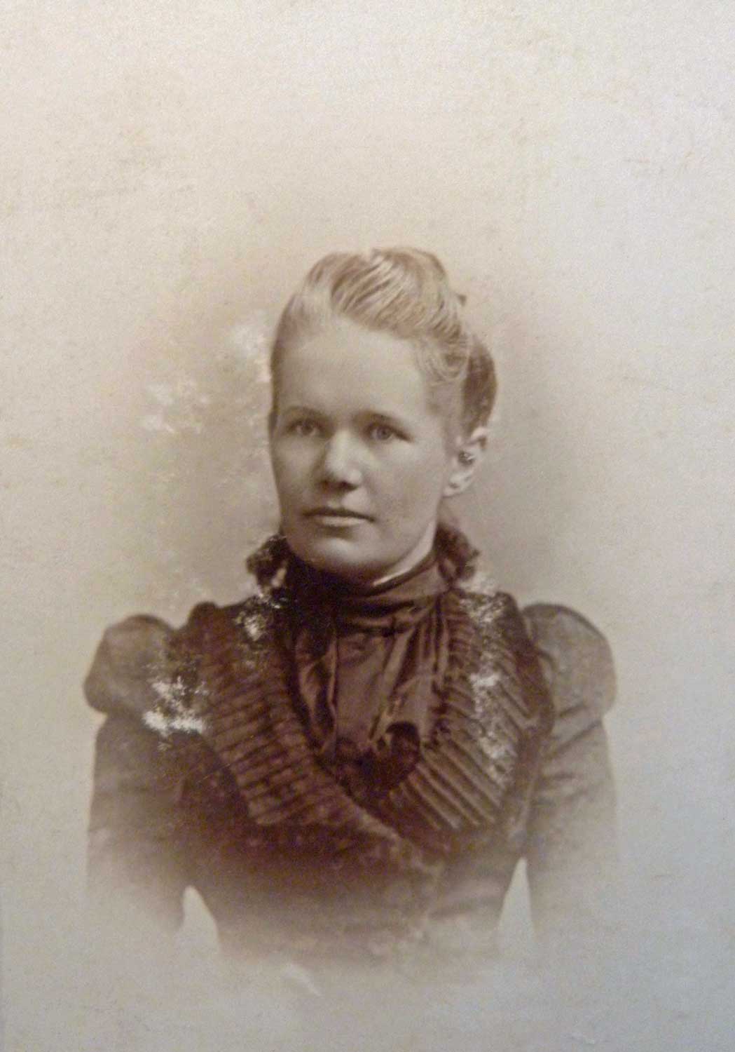 Portret van jonge dame