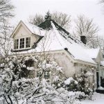 Het zelfde huis 80 jaar later in de sneeuw