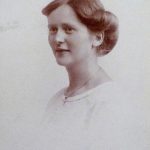 Elisabeth Hundius (1901-1969) Portret van jonge dame