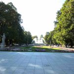 Warszawa - Saksische tuin (2017) Zicht op dezelfde fontein in 2015